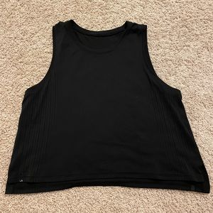 Black lululemon crop tank top size 8